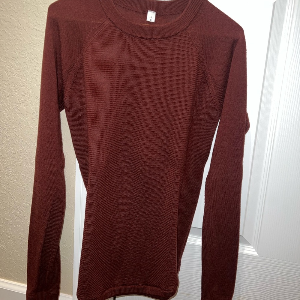 Lululemon dark red knitted sweater size 6 practically brand new